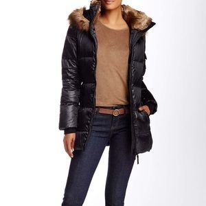 Sam Edelman Black puffer jacket with faux fur trim